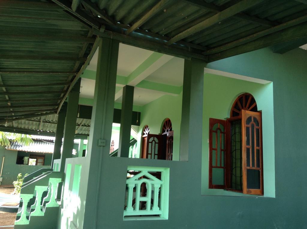 Lagoon Inn Hambantota Eksteriør billede